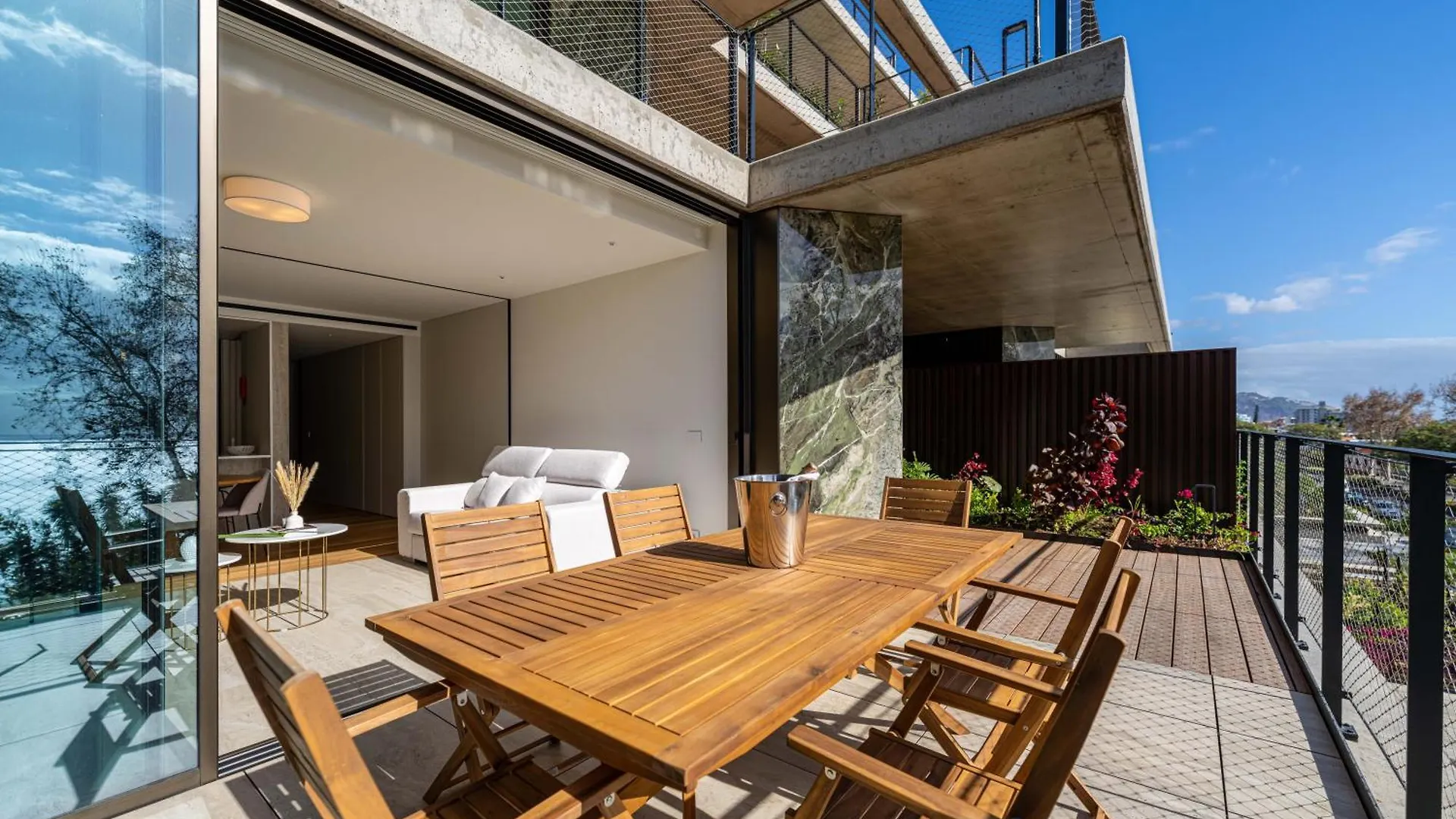 Savoy Residence Monumentalis 2B Or Not 2B By Lm&Ac Signature Funchal  Portugal