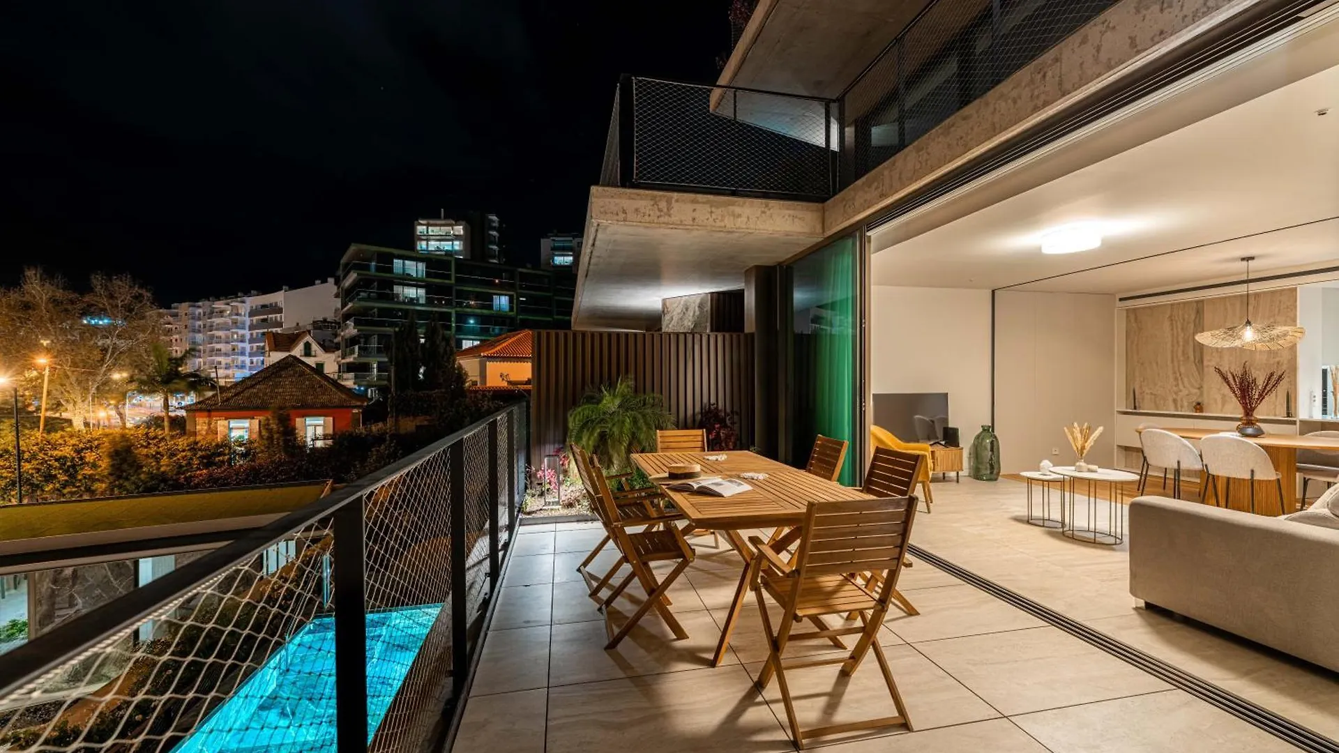 Savoy Residence Monumentalis 2B Or Not 2B By Lm&Ac Signature Funchal  Portugal