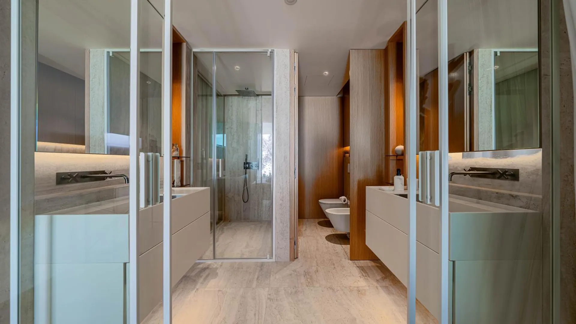 Savoy Residence Monumentalis 2B Or Not 2B By Lm&Ac Signature Funchal  Portugal